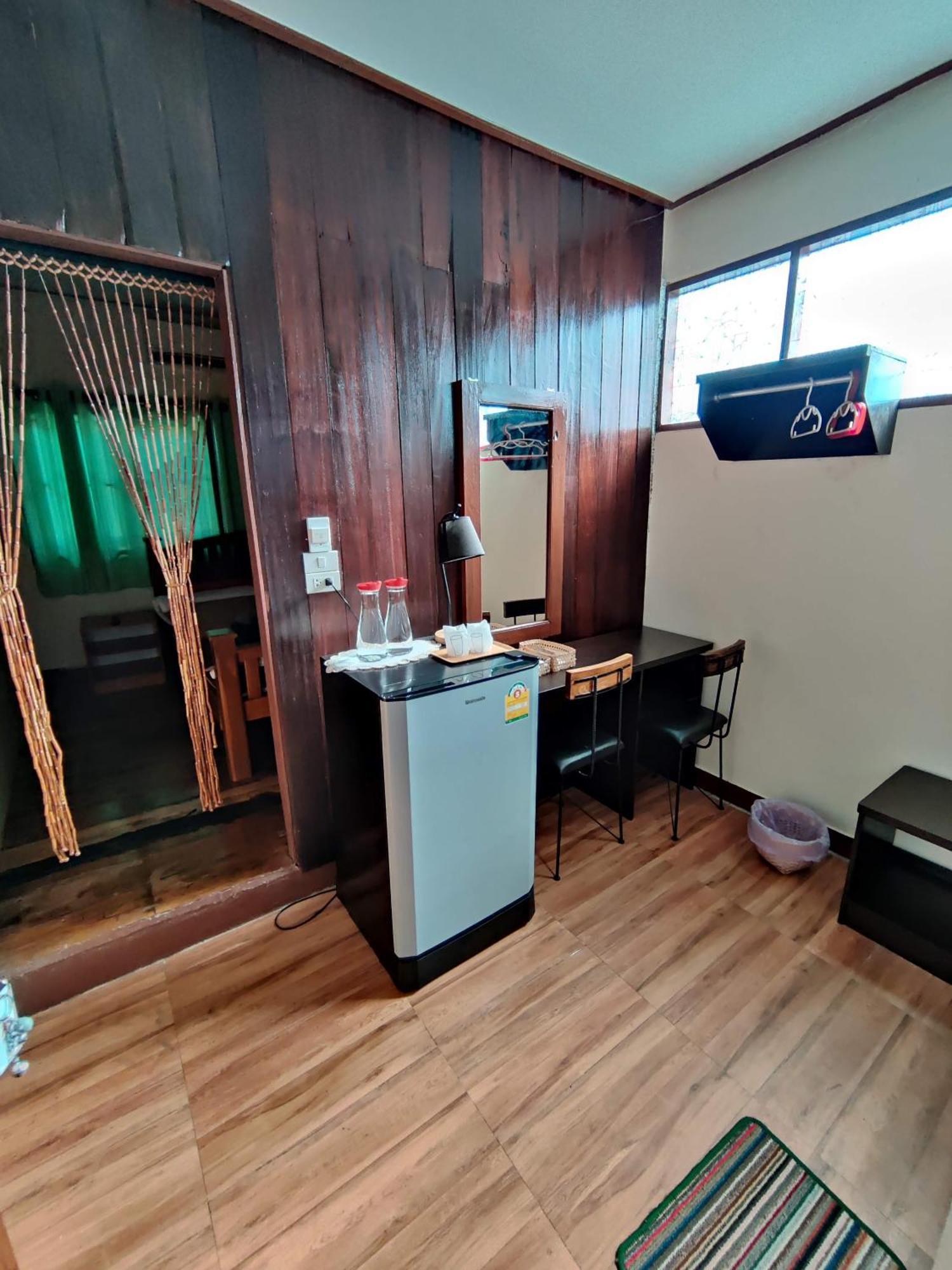 Baan Mai Muang Nan Apartment Luaran gambar