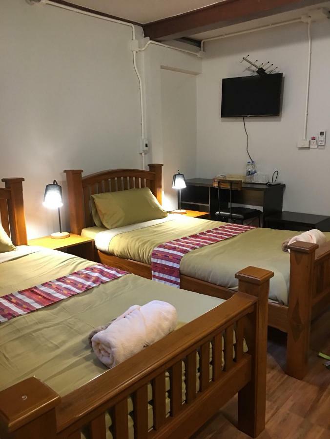Baan Mai Muang Nan Apartment Luaran gambar