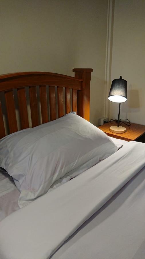 Baan Mai Muang Nan Apartment Luaran gambar