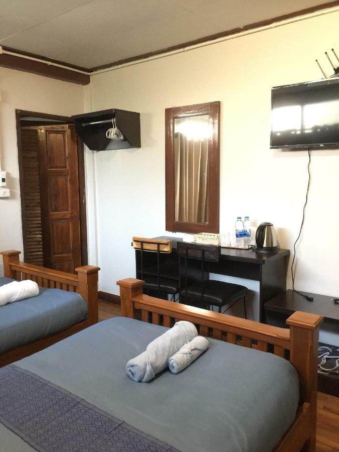 Baan Mai Muang Nan Apartment Luaran gambar