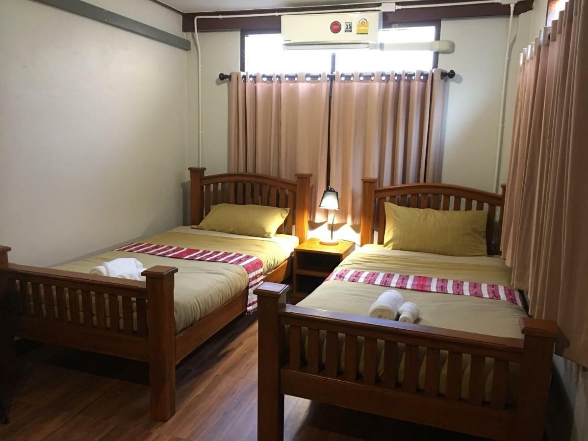 Baan Mai Muang Nan Apartment Luaran gambar